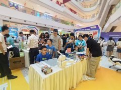 鞭策科技、文化、贸易深度融合