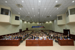 语大学党委部部长王明欣等带领先后致辞